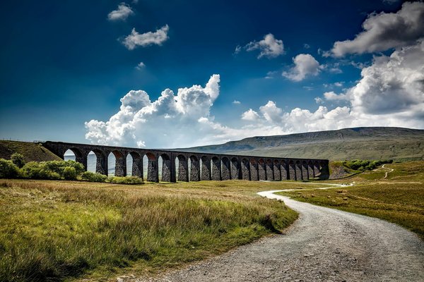 What are the best discounts available for visiting heritage railways in the UK?